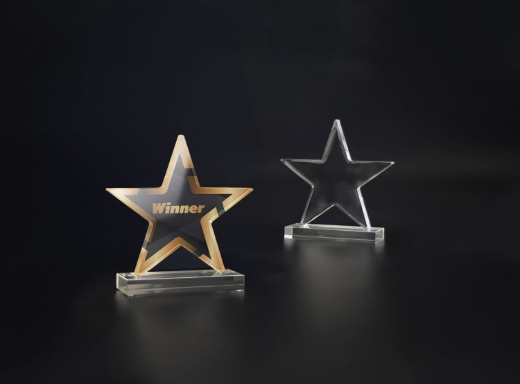 Przeźroczysta statuetka z akrylu kształt gwiazdy - AC002_LUX.jpg