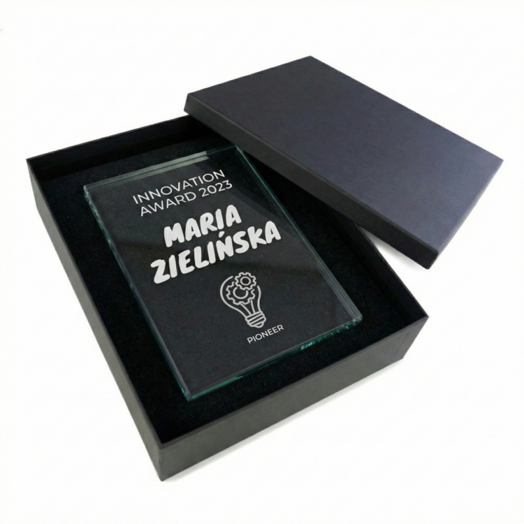 Statuetka akrylowa w etui - AC003PLUS ETUI (1).png